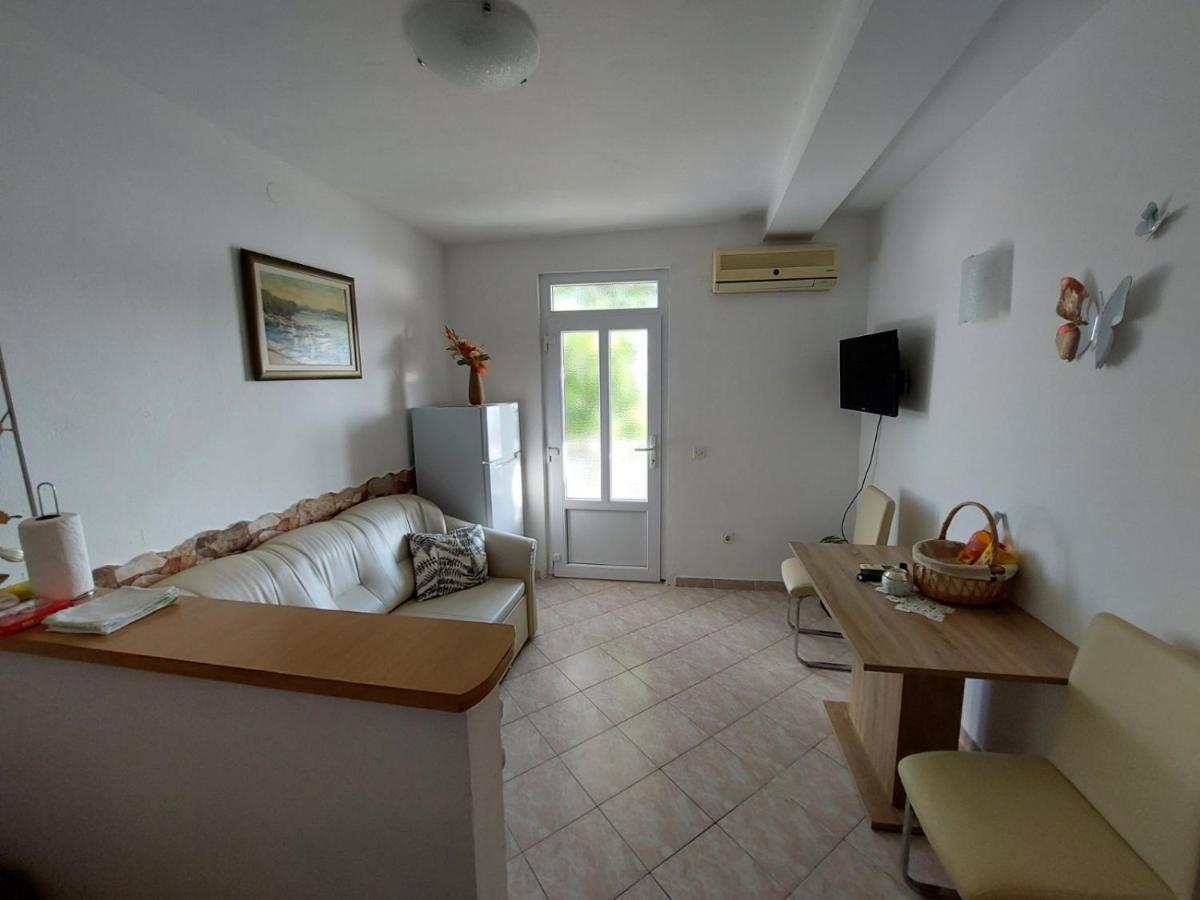 Apartments With A Parking Space Plat, Dubrovnik - 4776 Mlini Exteriör bild